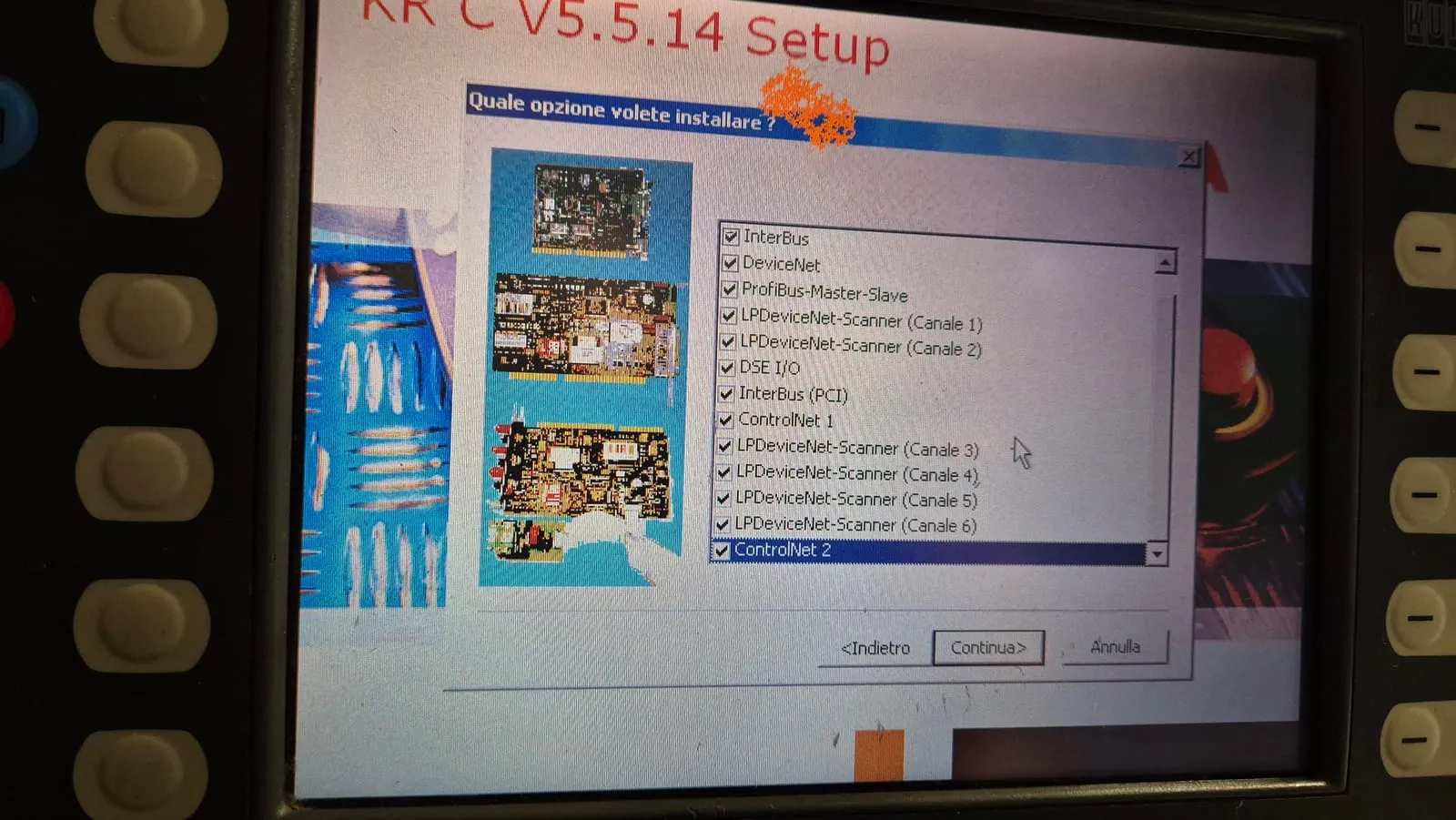 La schermata del setup con le opzioni dei bus di campo